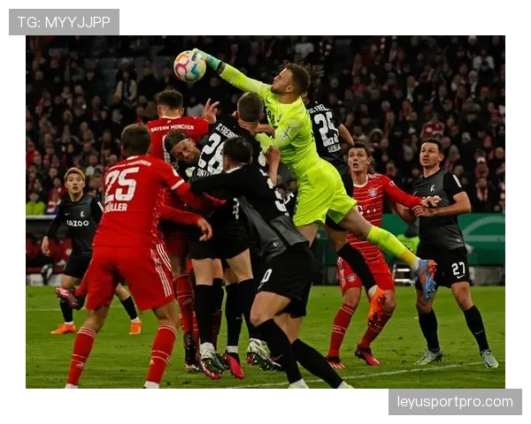 VAR再成焦点:复盘弗赖堡对阵门兴比赛中被取消的点球判罚 VAR再成焦点:复盘弗赖堡对阵门兴比赛中被取消的点球判罚