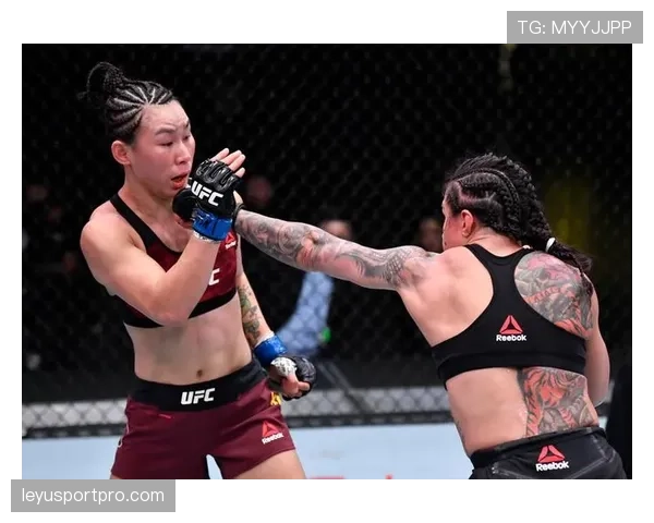 UFC女子草量级新老对决，闫晓楠能否阻击不败新星罗德里格斯？